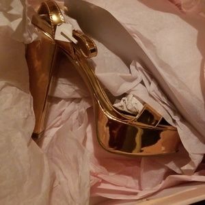 Rose gold heeled sandal